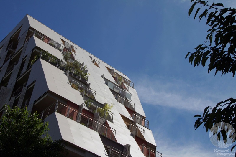 Les lignes de fuites se perdent dans des directions inattendues. Photowalk_2015_06_7200.jpg