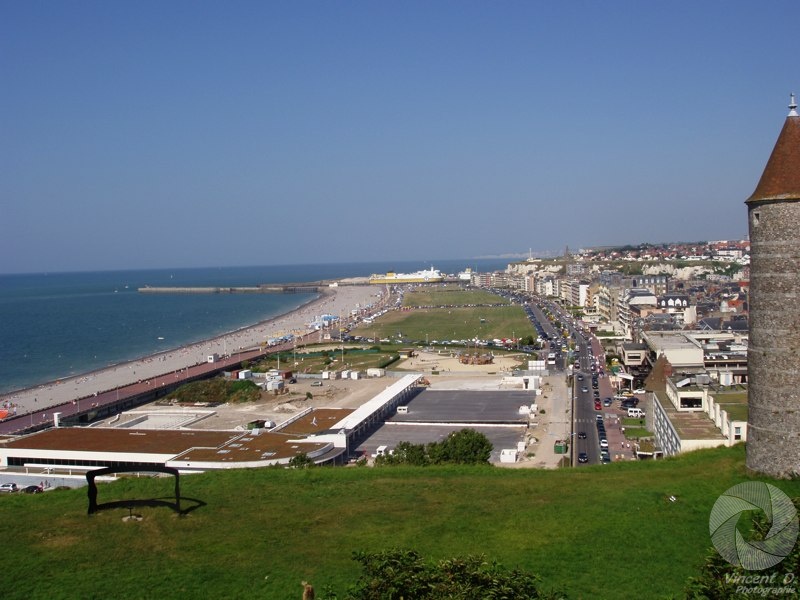 Front de mer de Dieppe:Généreusement postée sur le site une petite image de Dieppe parChristian CappelaerePlus d'info sur Dieppe (Seine-Maritime) P3080032.jpg
